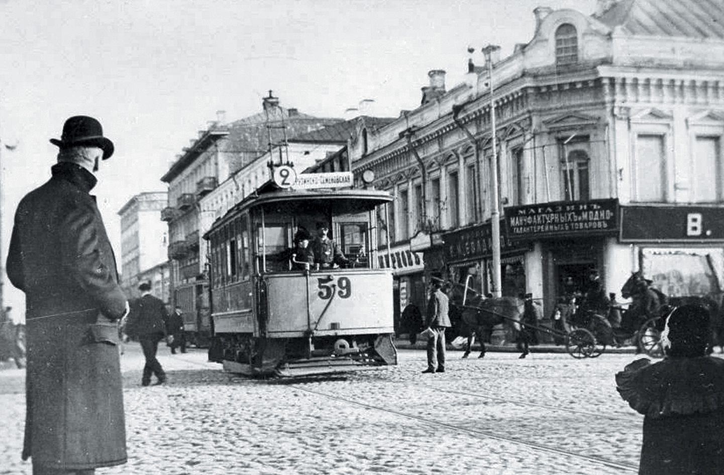 Трамвай на Триумфальной площади, 1907 год.