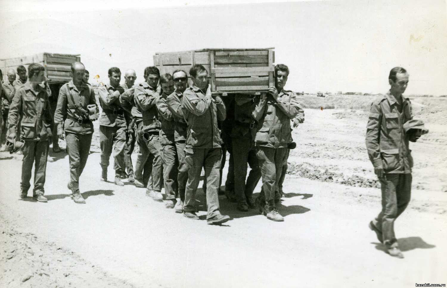 12 декабря 1979 - политбюро ЦК КПСС приняло решение о вводе войск в Афганистан